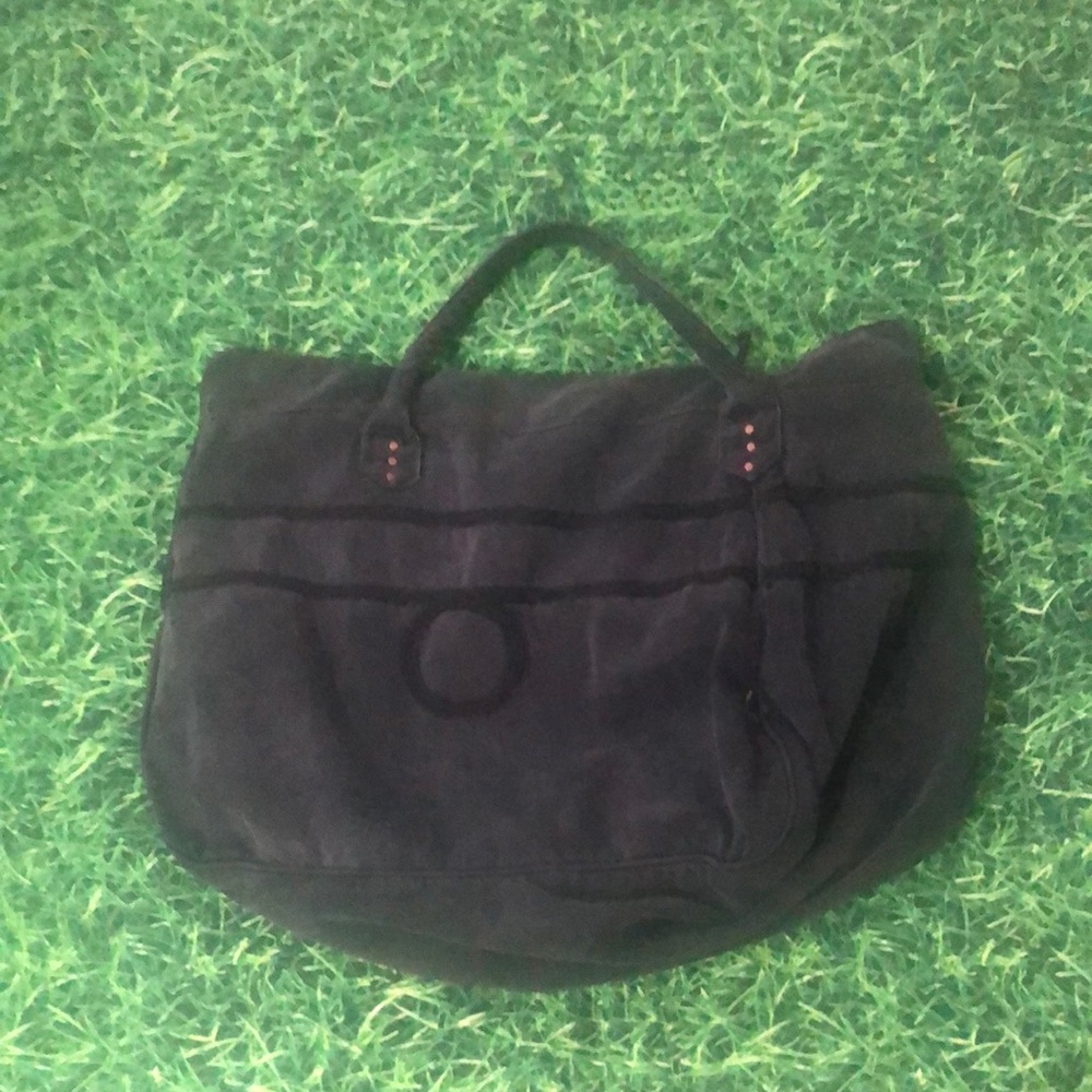 One teaspoon overnight bag